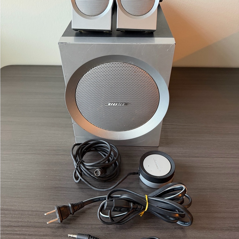 Bose Companion 3 Series I Multimedia Speaker System w/ Subwoofer, Tested / Works